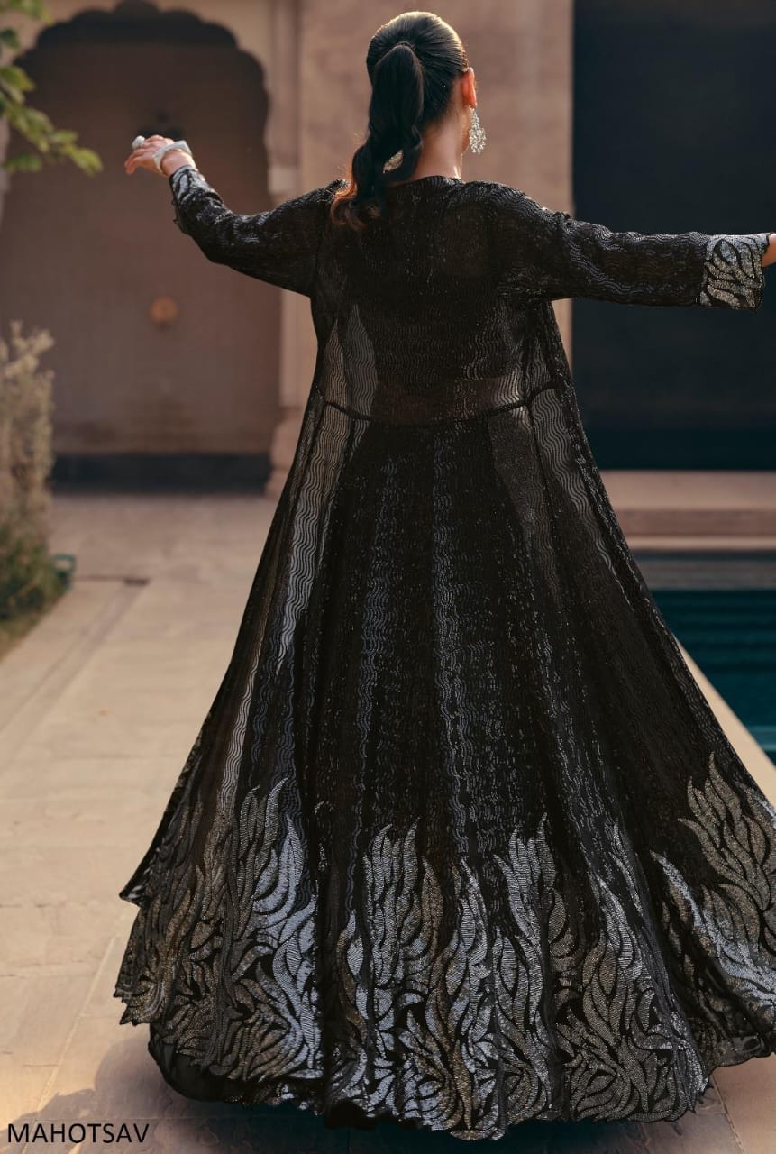 Crop Top With Skirt And Shrug